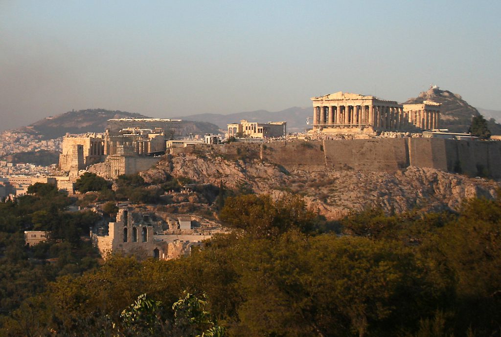 5 cidades da Europa para quem procura compras de luxo Acrópoles Grécia